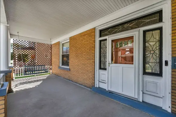 1107 Woodward AVE, Mckees Rocks, PA 15136