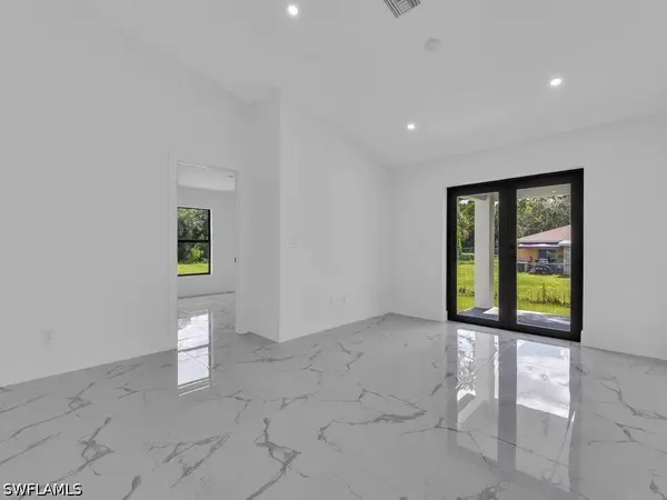 105/107 Meadow RD, Lehigh Acres, FL 33973