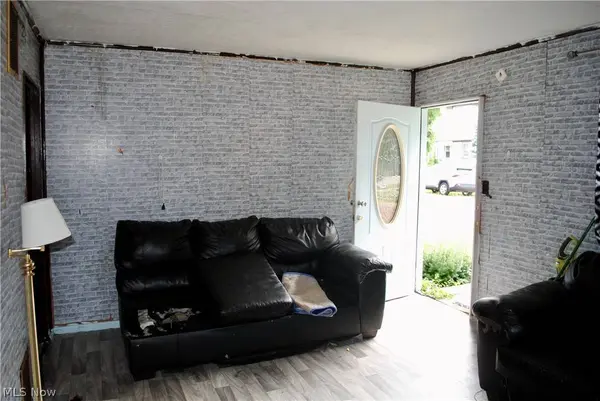 3775 Highland RD, Cleveland, OH 44111