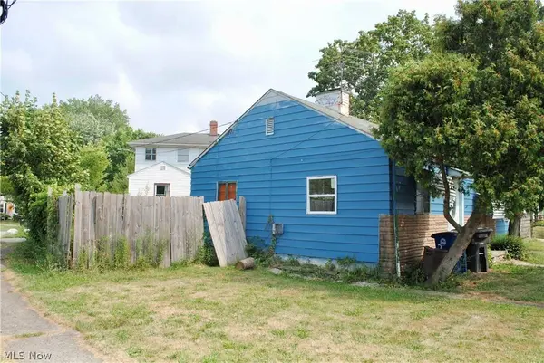3775 Highland RD
