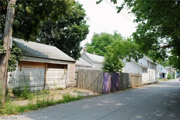 3172 W 50th ST, Cleveland, OH 44102