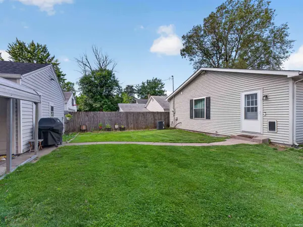 303 W Mill Street, Ossian, IN 46777-9326