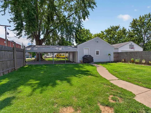 303 W Mill Street, Ossian, IN 46777-9326