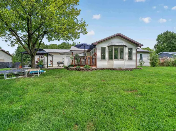 3425 W Landis Road, Angola, IN 46703-9422