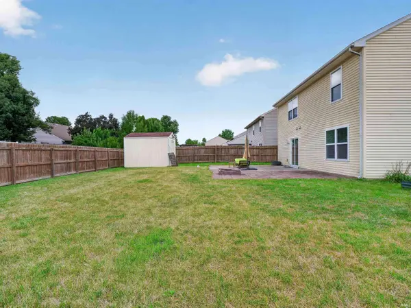 9501 Golden Oak Drive, Fort Wayne, IN 46835-9231
