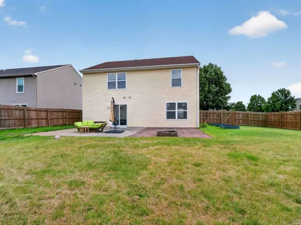 9501 Golden Oak Drive, Fort Wayne, IN 46835-9231