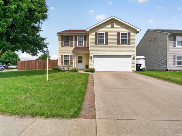 9501 Golden Oak Drive, Fort Wayne, IN 46835-9231
