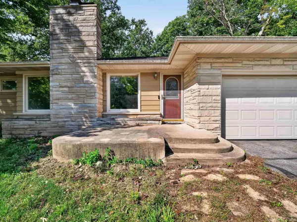 3416 Sun Valley DR, Fort Wayne, IN 46804-6614