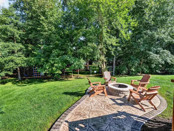 7730 Inverness Glens DR, Fort Wayne, IN 46804-3831