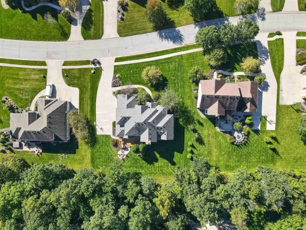 7730 Inverness Glens DR, Fort Wayne, IN 46804-3831