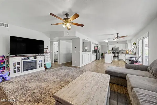2115 E CIELO GRANDE Avenue, Phoenix, AZ 85024
