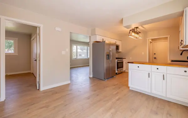 912 E Madison St, Powell, WY 82435