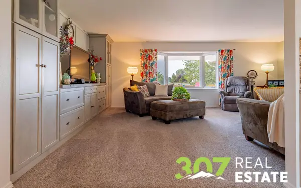 853 Riverside Ave, Powell, WY 82435