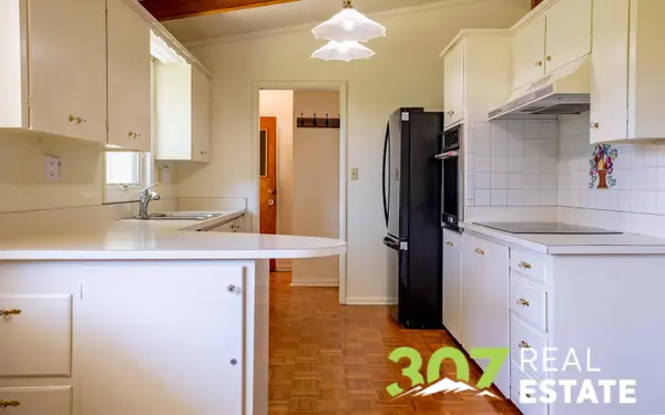 2704 Cowgill Rd, Cody, WY 82414