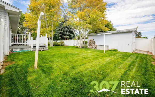 481 Sunlight Dr, Powell, WY 82435
