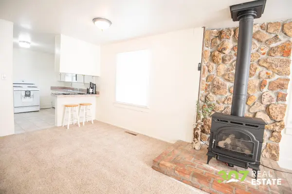 225 S Cheyenne St, Powell, WY 82435