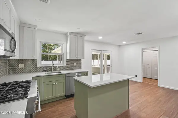5 Oakland Street, Matawan, NJ 07747