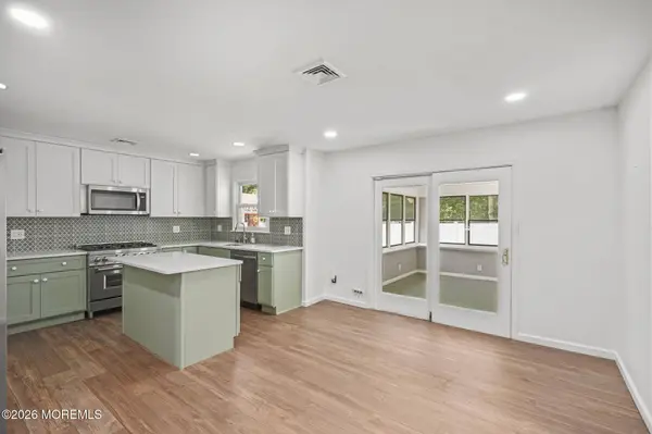 5 Oakland Street, Matawan, NJ 07747