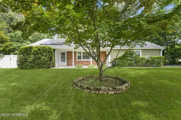 5 Oakland Street, Matawan, NJ 07747