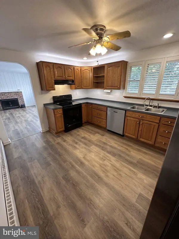 415 N PROGRESS AVE, Harrisburg, PA 17109