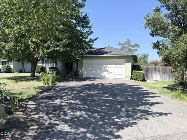 3031 Cheltenham WAY, Medford, OR 97504