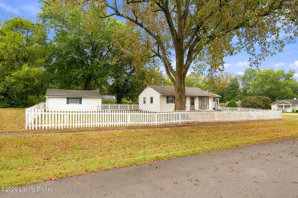 315 Glen Rd, Louisville, KY 40243