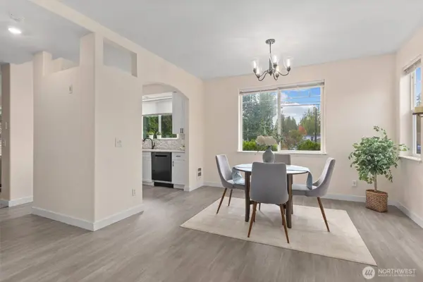 7009 196th ST SW #A-205, Lynnwood, WA 98036