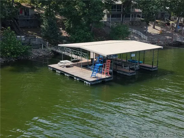 536 Shawnee View DR, Sunrise Beach, MO 65079