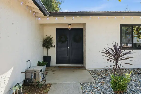 3340 Hartselle WAY, Sacramento, CA 95827