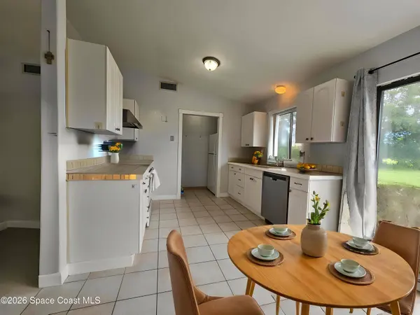 1260 Salina ST SE, Palm Bay, FL 32909