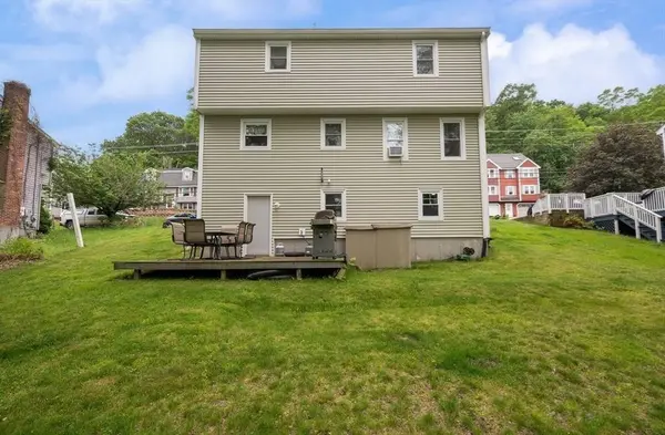 31 S Riverview St, Haverhill, MA 01835