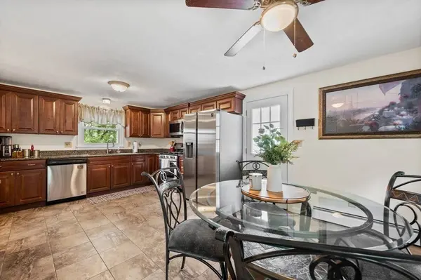 31 S Riverview St, Haverhill, MA 01835