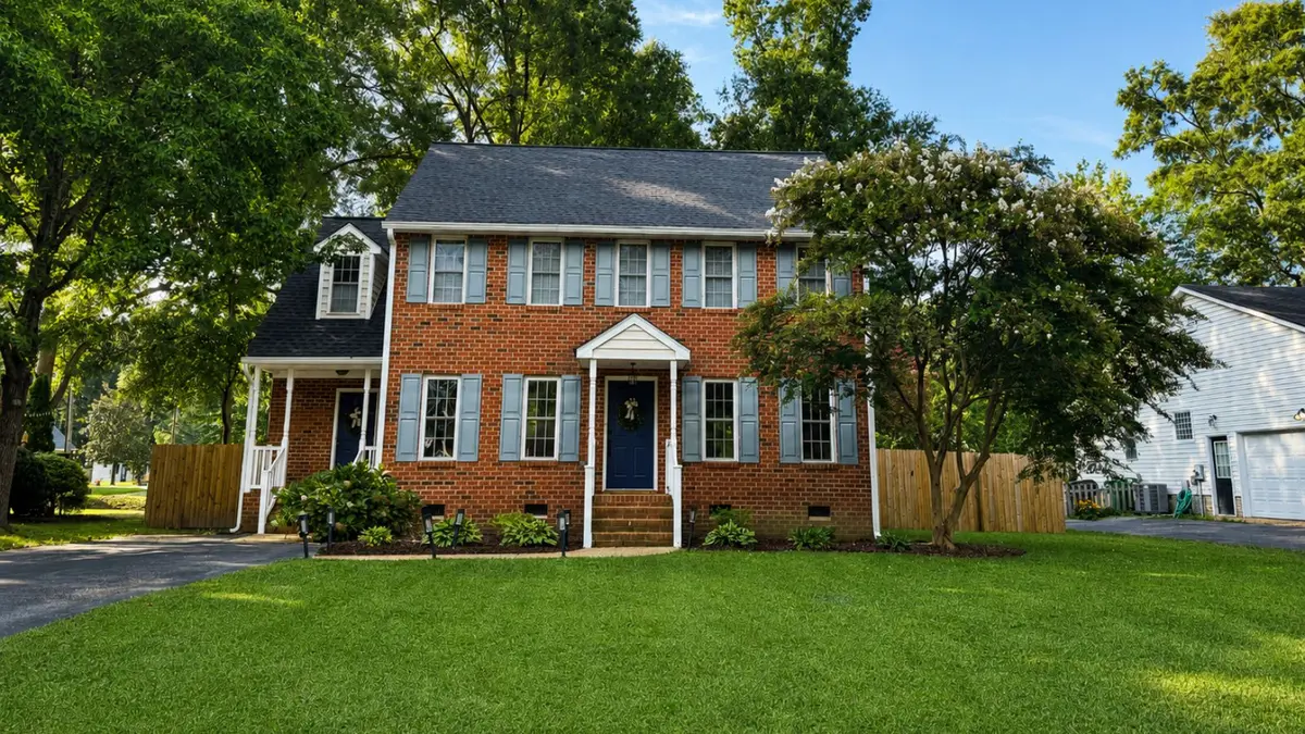103 N Macon Trl, Ashland, VA 23005-1222