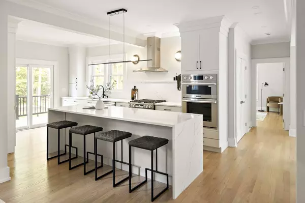 54 Stone Rd, Sudbury, MA 01776-2923