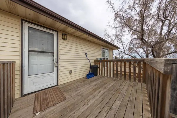 5219 57 ST #8, Lloydminster, AB T9V0V4