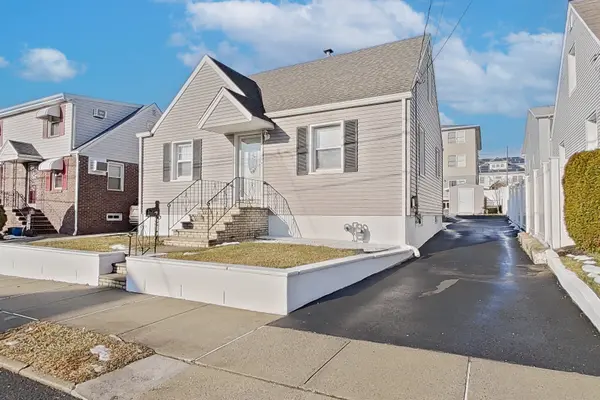 207 Lafayette AveLyndhurst, Nj 07071,