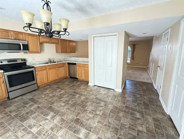 770 E Sherwood Hills Drive, Bloomington, IN 47401-8186