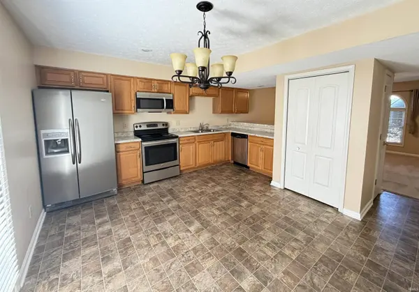 770 E Sherwood Hills Drive, Bloomington, IN 47401-8186