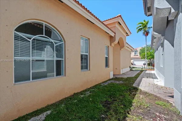 3954 NE 13th Dr, Homestead, FL 33033