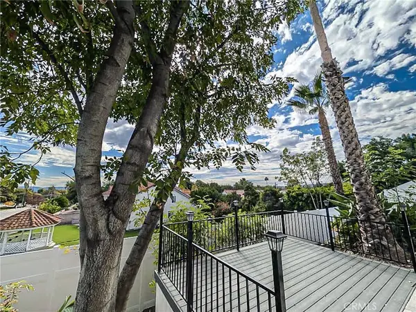 20500 Blairmoore ST, Chatsworth, CA 91311