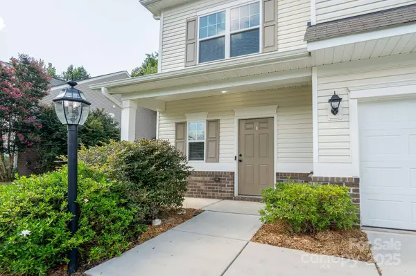 312 Settlers Grove LN, Salisbury, NC 28146