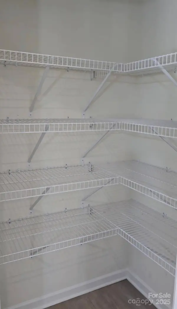 312 Settlers Grove LN, Salisbury, NC 28146