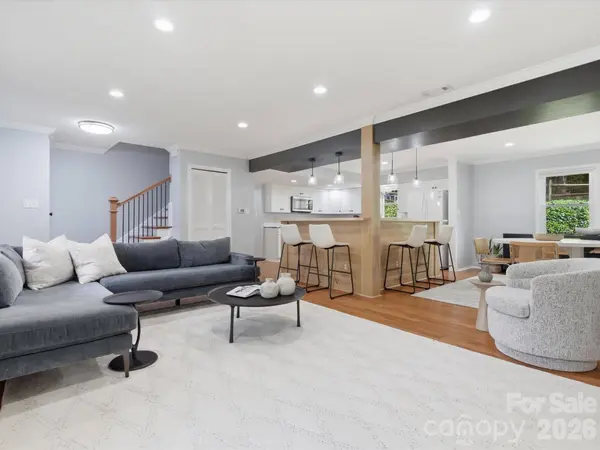 9206 Tree Haven DR, Charlotte, NC 28270