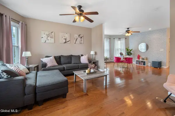 28 Pleasant Street, Voorheesville, NY 12186