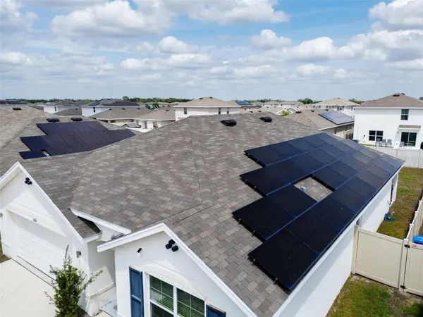 16742 SUNBURST LAKE ST, Wimauma, FL 33598