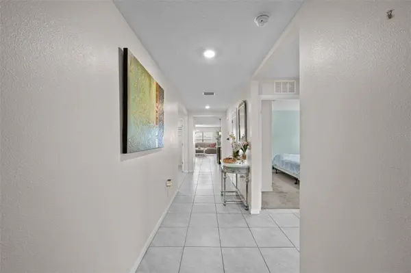 16742 SUNBURST LAKE ST, Wimauma, FL 33598