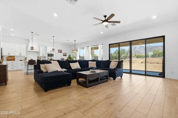 10464 E Magnolia Road, Gold Canyon, AZ 85118