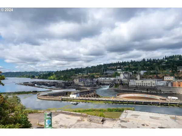 509 HIGH ST, Oregon City, OR 97045