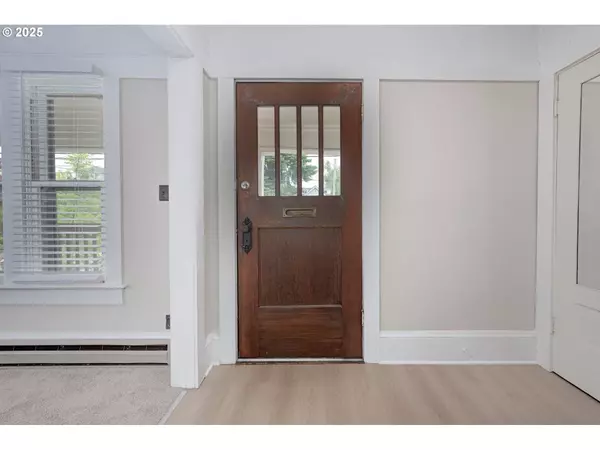 1914 SE 45TH AVE, Portland, OR 97035