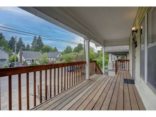 1914 SE 45TH AVE, Portland, OR 97035